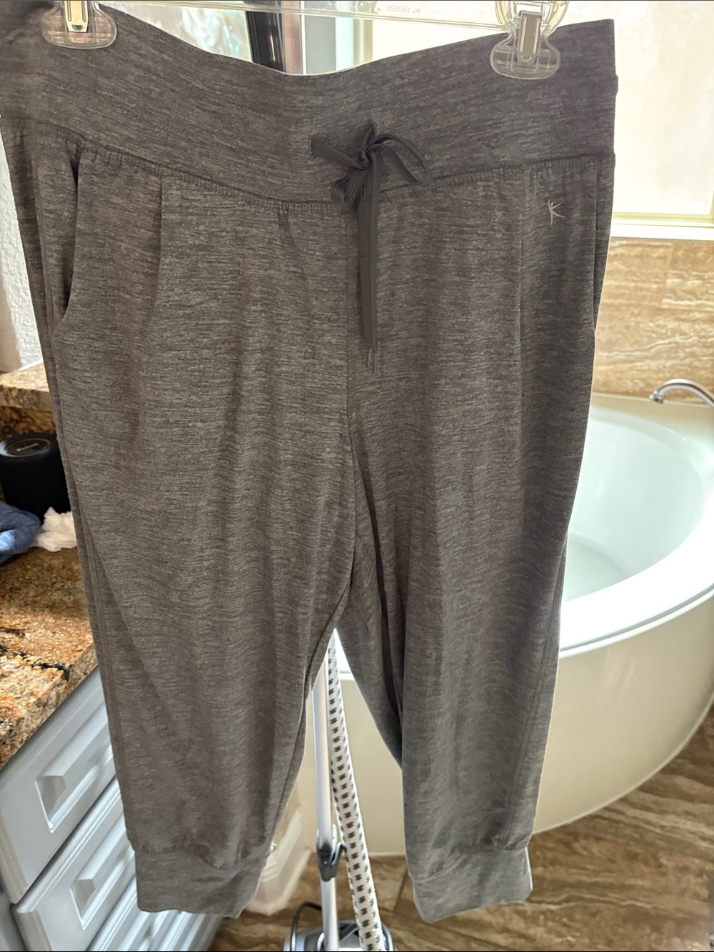 Danskin Heathered Charcoal Drawstring Capris